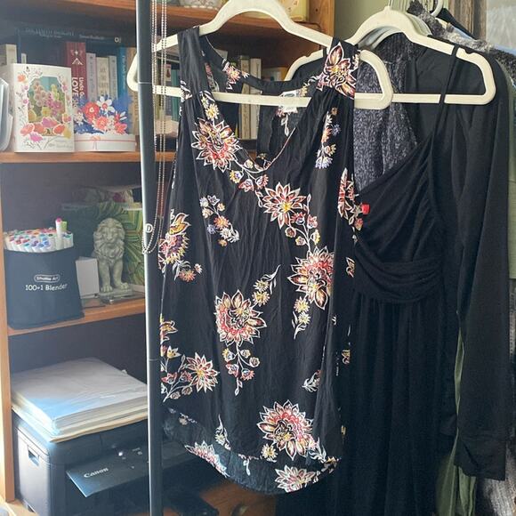 OLD NAVY floral print tank top - Picture 1 of 5